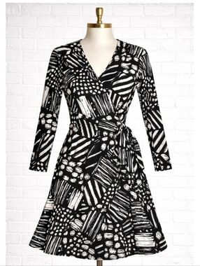 Vicky Tiel Black & White Printed Wrap Dress - Classic V-Neck Long Sleeve